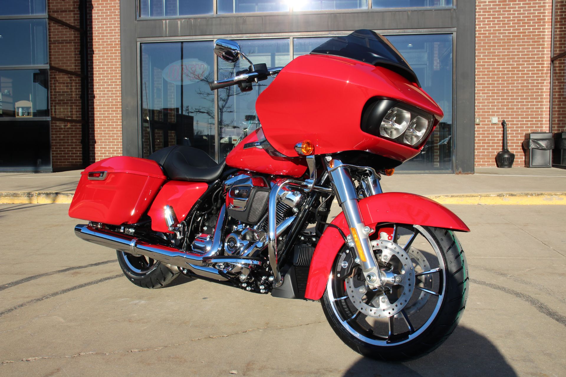 2023 Harley-Davidson Road Glide® in Flint, Michigan - Photo 3