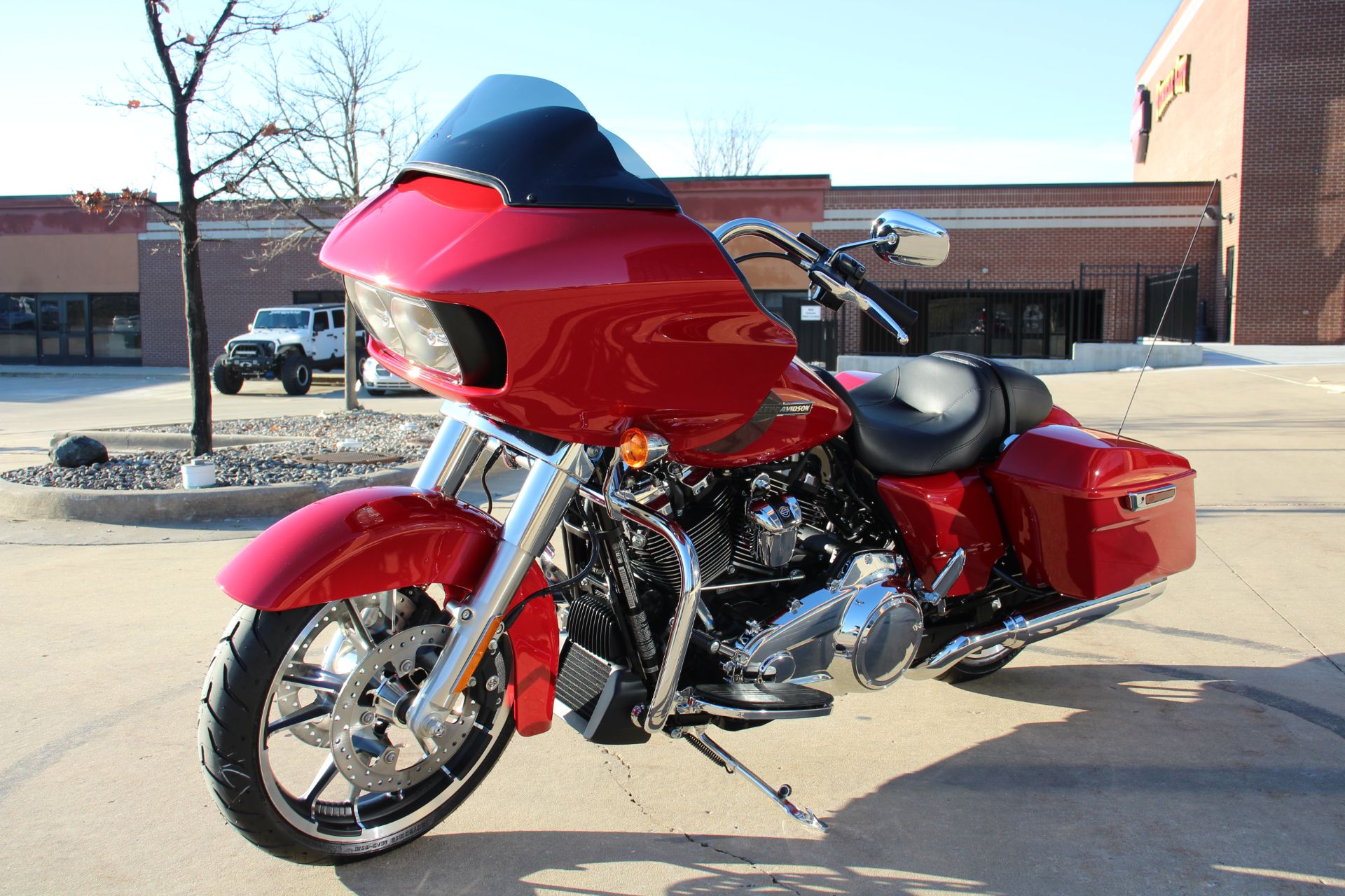 2023 Harley-Davidson Road Glide® in Flint, Michigan - Photo 4