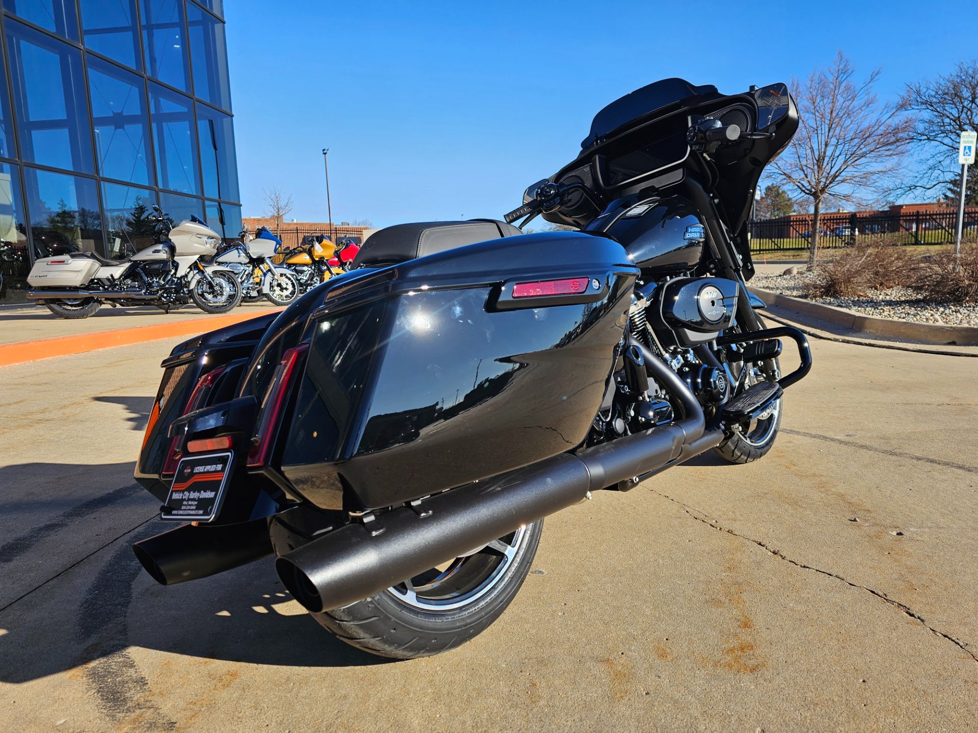 2024 Harley-Davidson Street Glide® in Flint, Michigan - Photo 7
