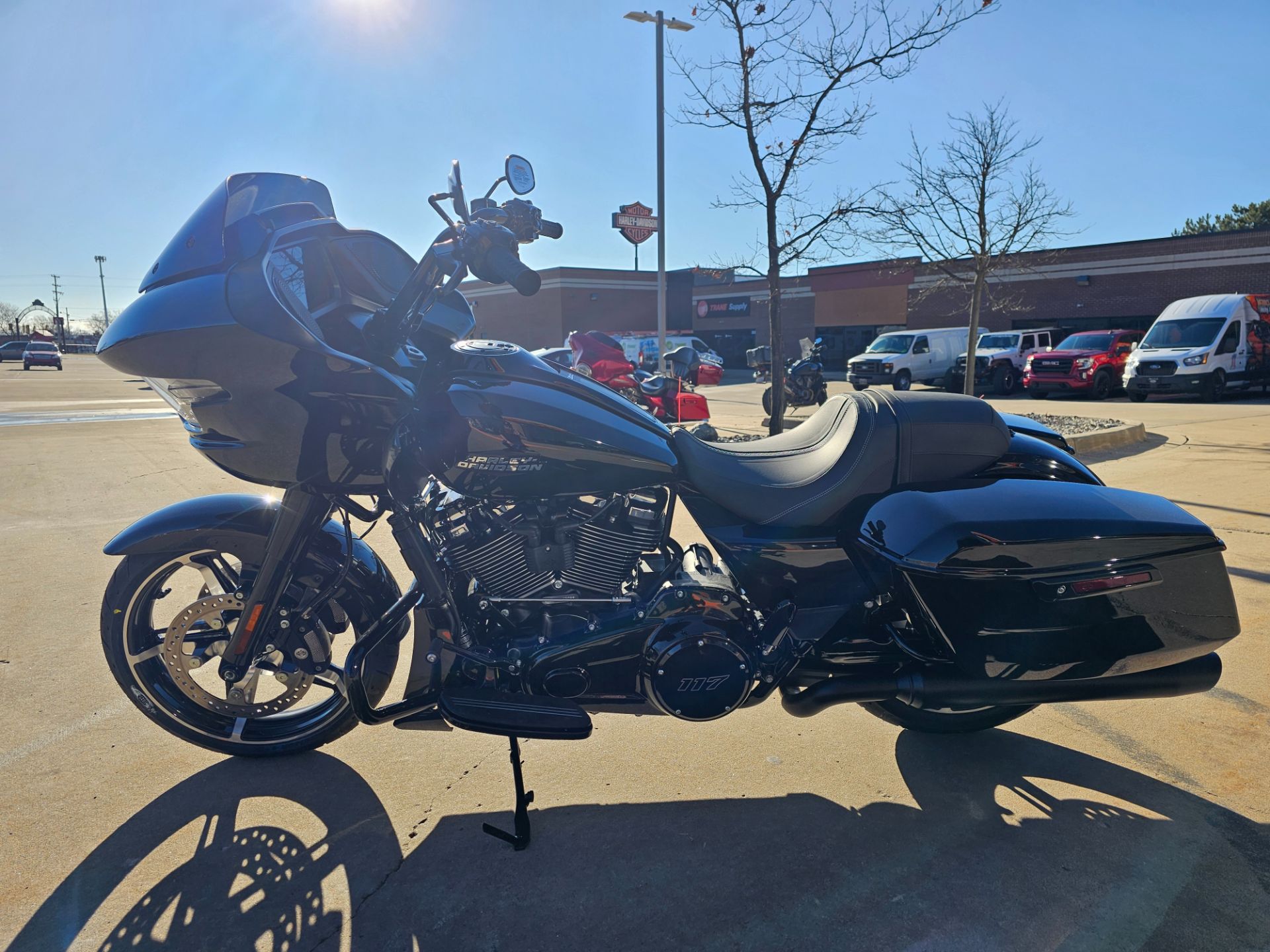 2024 Harley-Davidson Road Glide® in Flint, Michigan - Photo 5