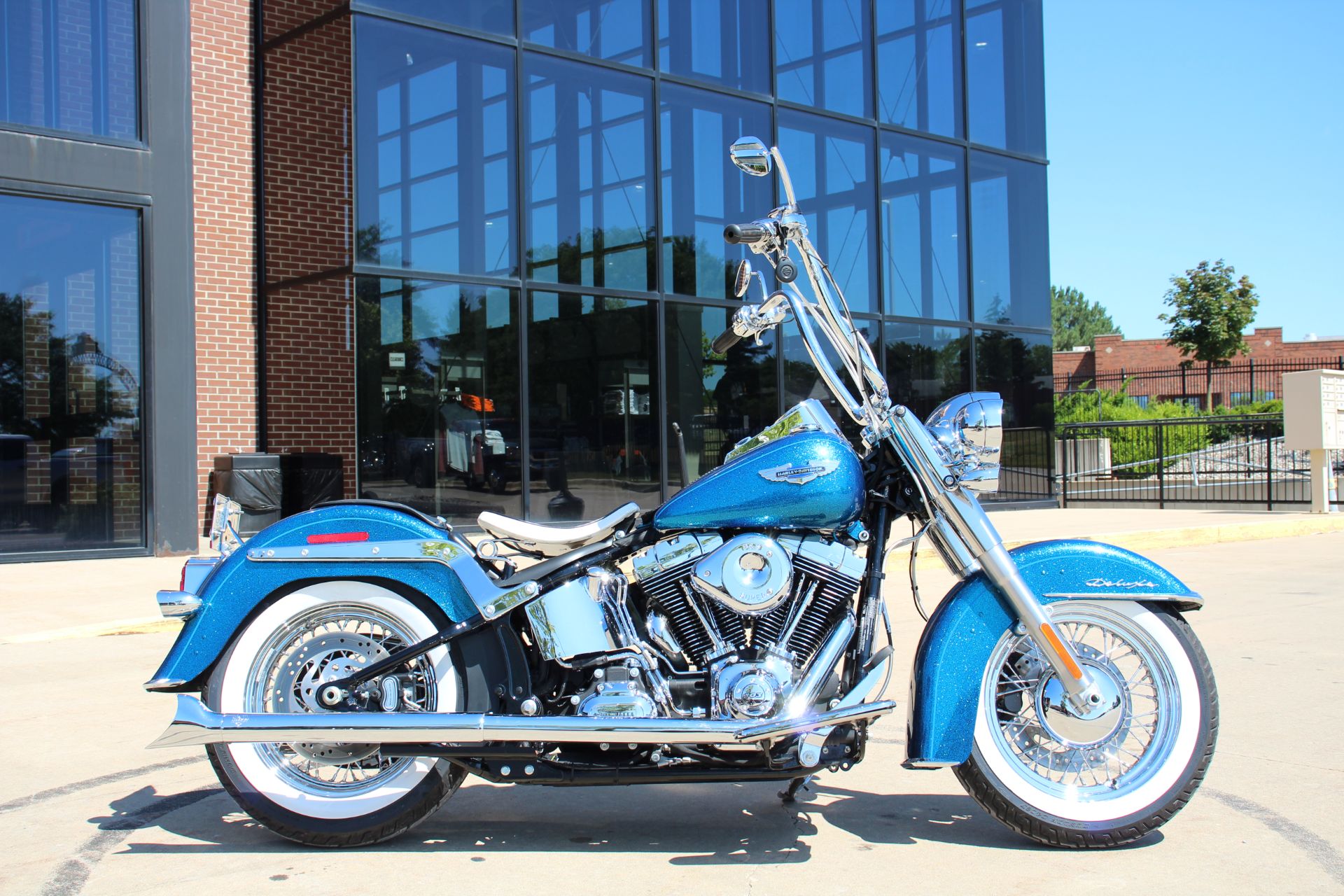 2015 Harley-Davidson Softail® Deluxe in Flint, Michigan - Photo 2