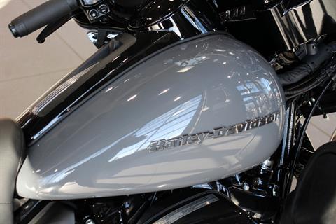 2022 Harley-Davidson Ultra Limited in Flint, Michigan - Photo 13