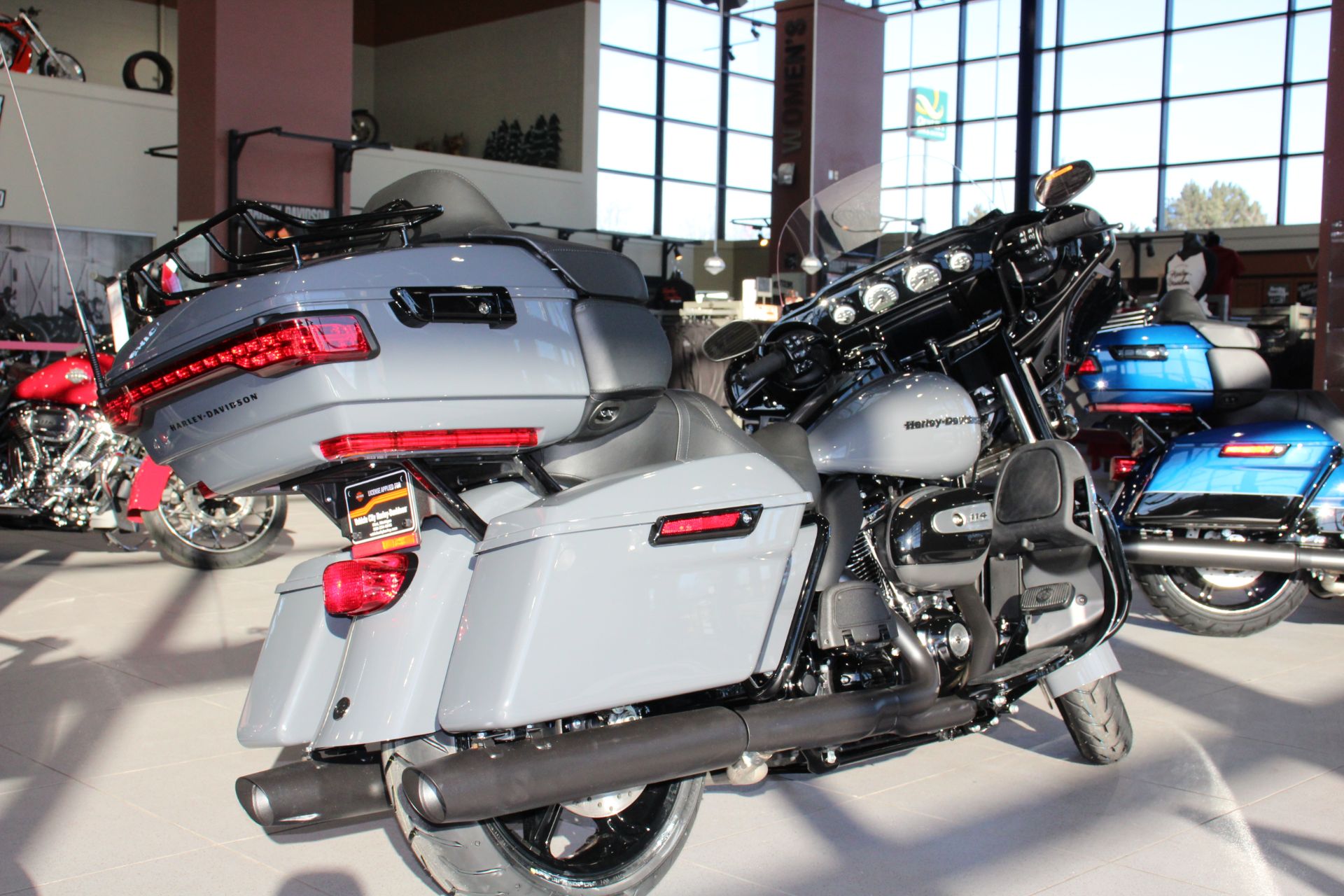 2022 Harley-Davidson Ultra Limited in Flint, Michigan - Photo 9