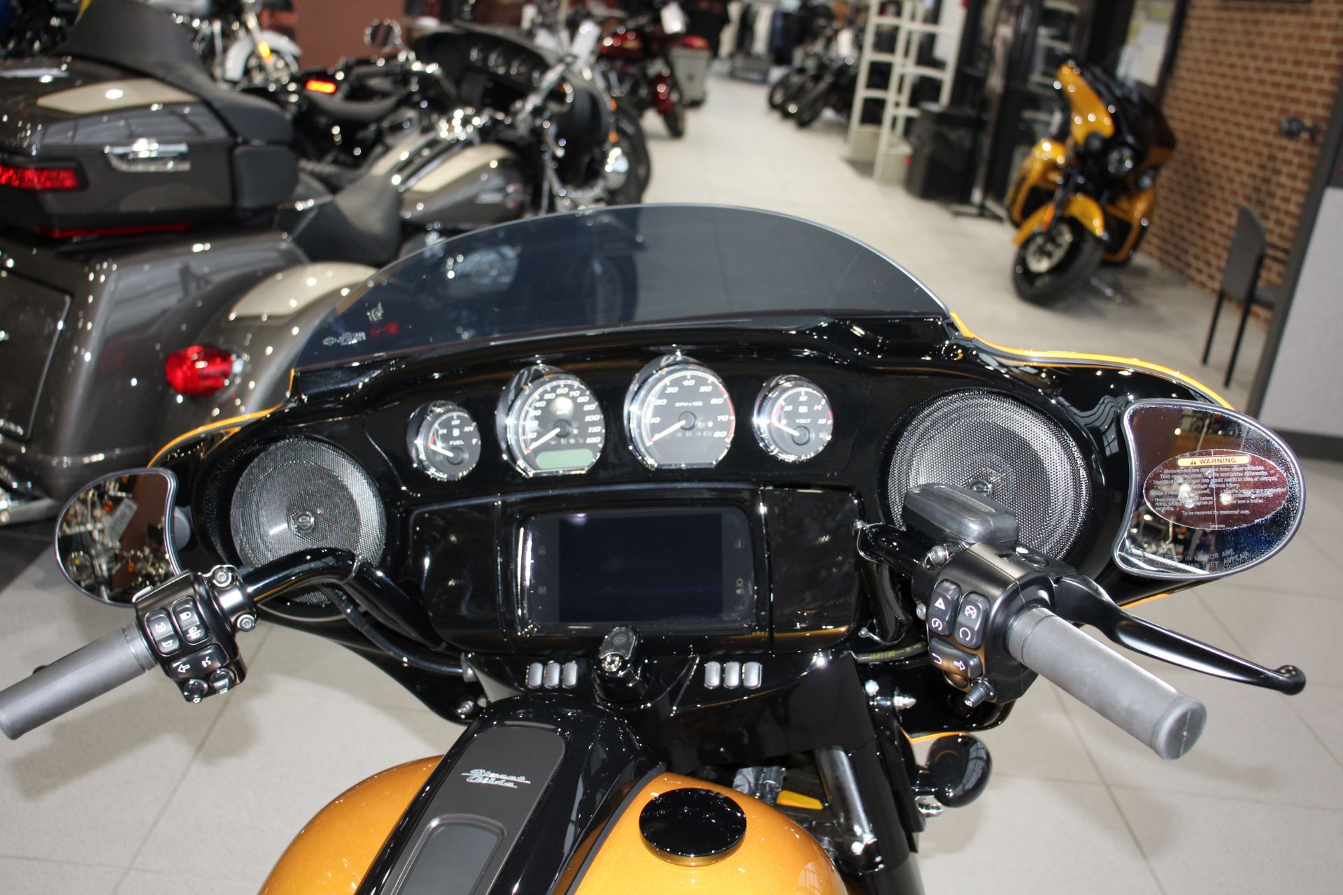2023 Harley-Davidson Street Glide® Special in Flint, Michigan - Photo 8