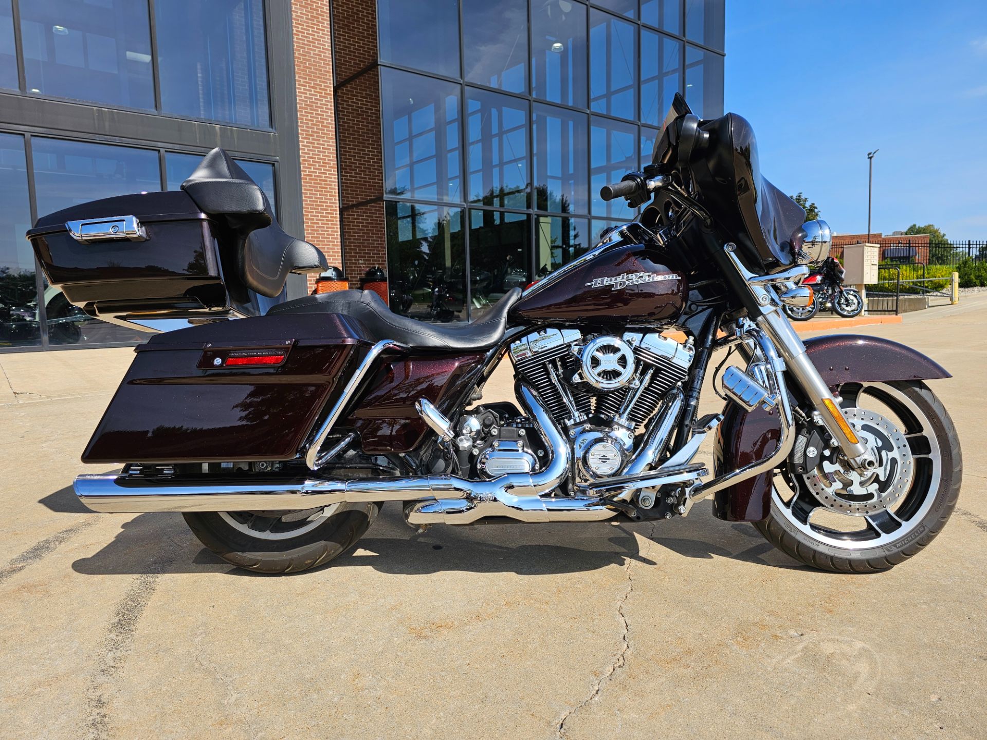 2011 Harley-Davidson Street Glide® in Flint, Michigan - Photo 1