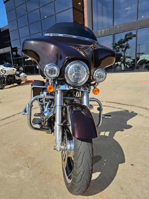 2011 Harley-Davidson Street Glide® in Flint, Michigan - Photo 3