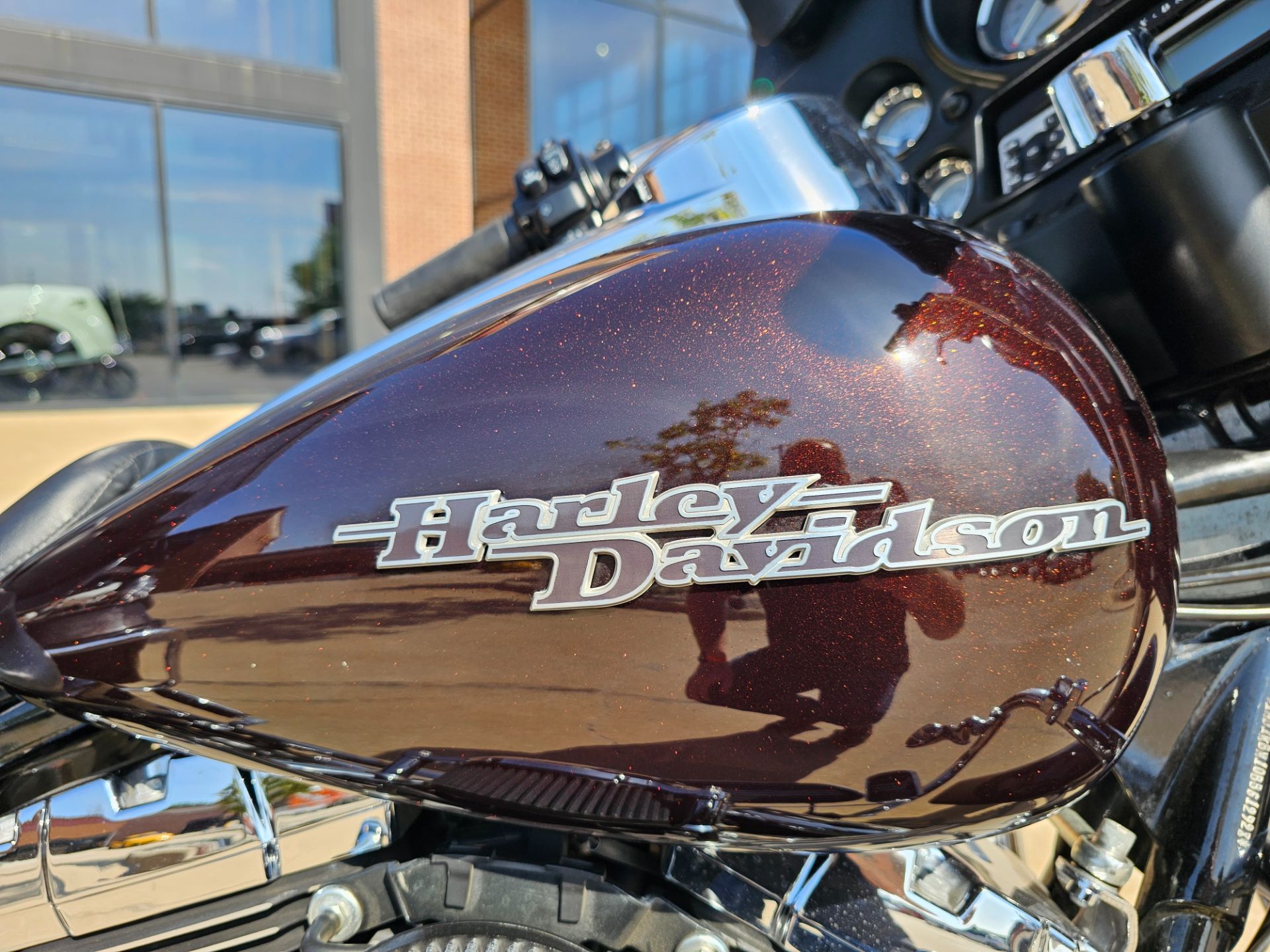 2011 Harley-Davidson Street Glide® in Flint, Michigan - Photo 11