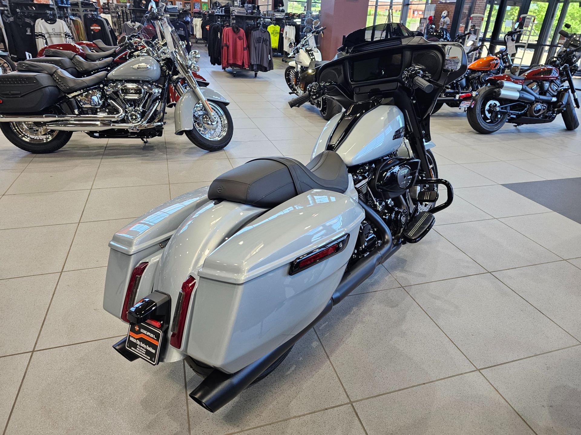 2024 Harley-Davidson Street Glide® in Flint, Michigan - Photo 7