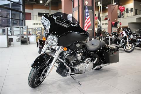 2023 Harley-Davidson Street Glide® Special in Flint, Michigan - Photo 3
