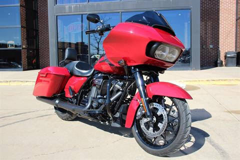 2020 Harley-Davidson Road Glide® Special in Flint, Michigan - Photo 2