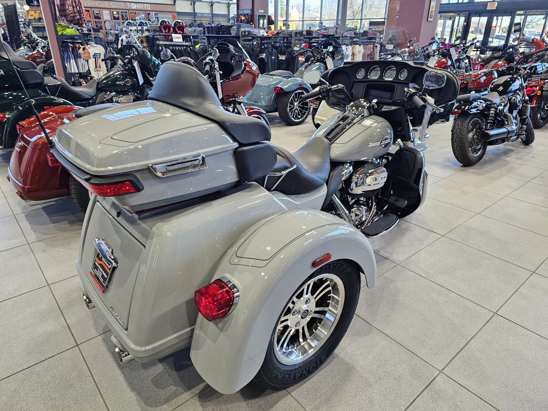 2024 Harley-Davidson Tri Glide® Ultra in Flint, Michigan - Photo 6