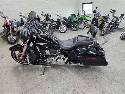 2014 Harley-Davidson Street Glide in Flint, Michigan - Photo 6