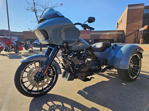 2024 Harley-Davidson Road Glide® 3 in Flint, Michigan - Photo 4