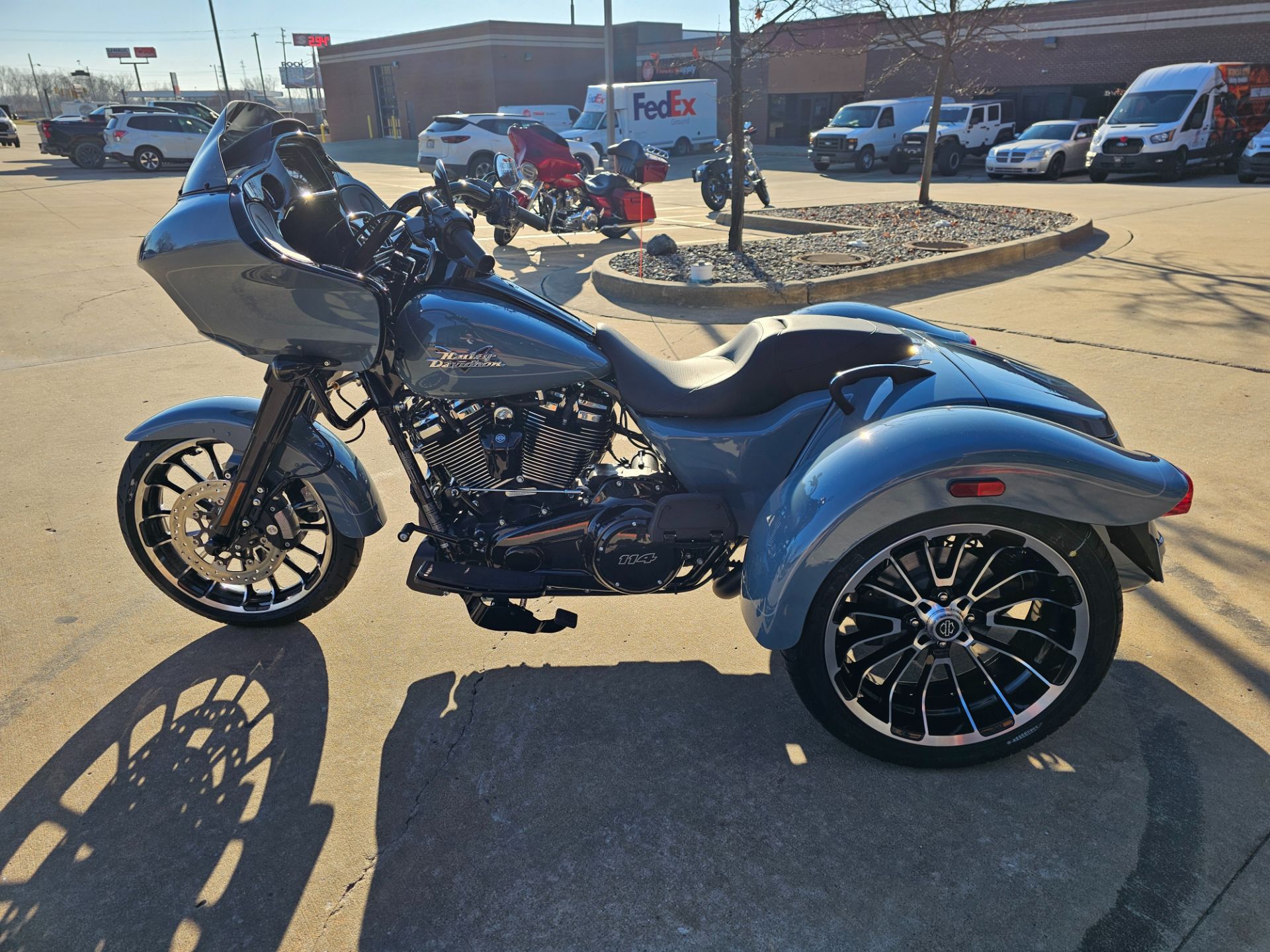 2024 Harley-Davidson Road Glide® 3 in Flint, Michigan - Photo 6