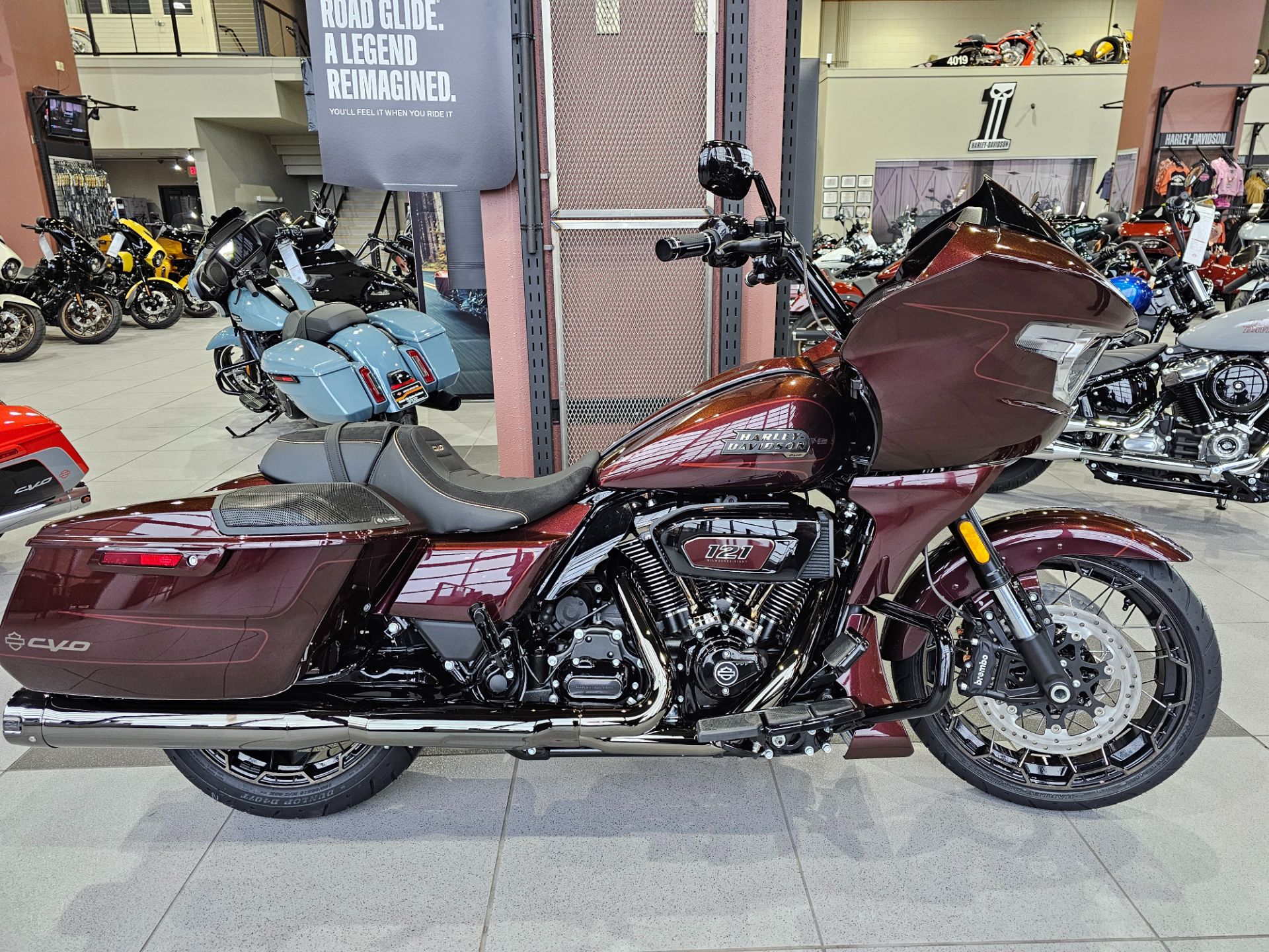 2024 Harley-Davidson CVO™ Road Glide® in Flint, Michigan - Photo 21