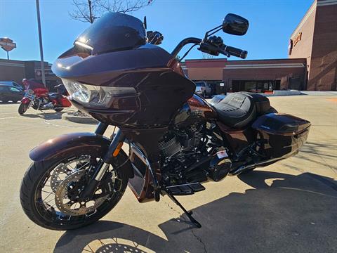2024 Harley-Davidson CVO™ Road Glide® in Flint, Michigan - Photo 4