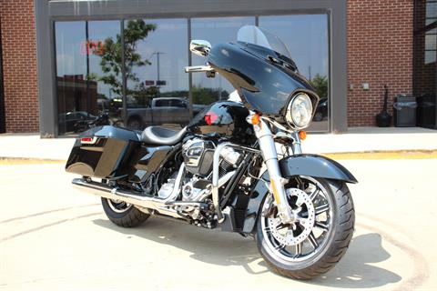 2019 Harley-Davidson Electra Glide® Standard in Flint, Michigan - Photo 3