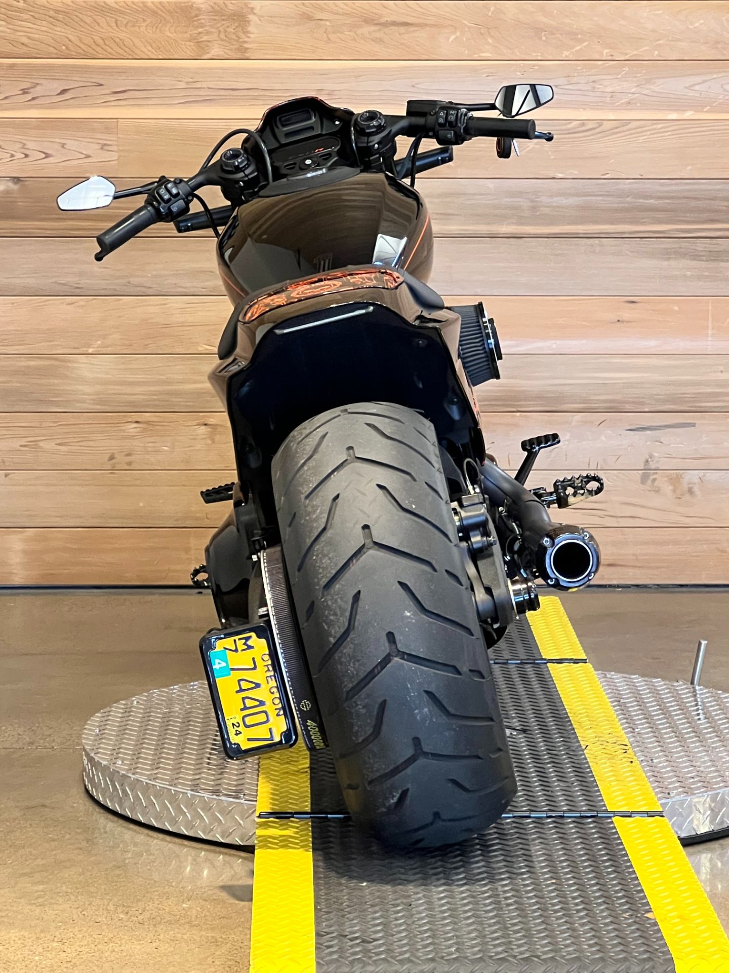 2019 Harley-Davidson FXDR™ 114 in Salem, Oregon - Photo 6