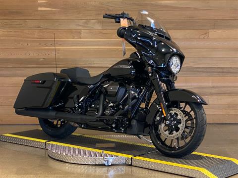 2018 Harley-Davidson Street Glide® Special in Salem, Oregon - Photo 2