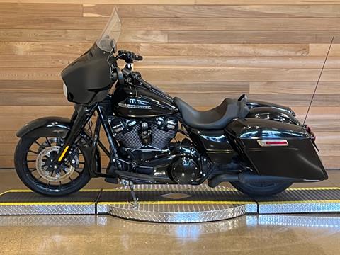 2018 Harley-Davidson Street Glide® Special in Salem, Oregon - Photo 5