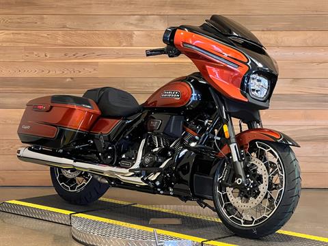 2023 Harley-Davidson CVO™ Street Glide® in Salem, Oregon - Photo 2