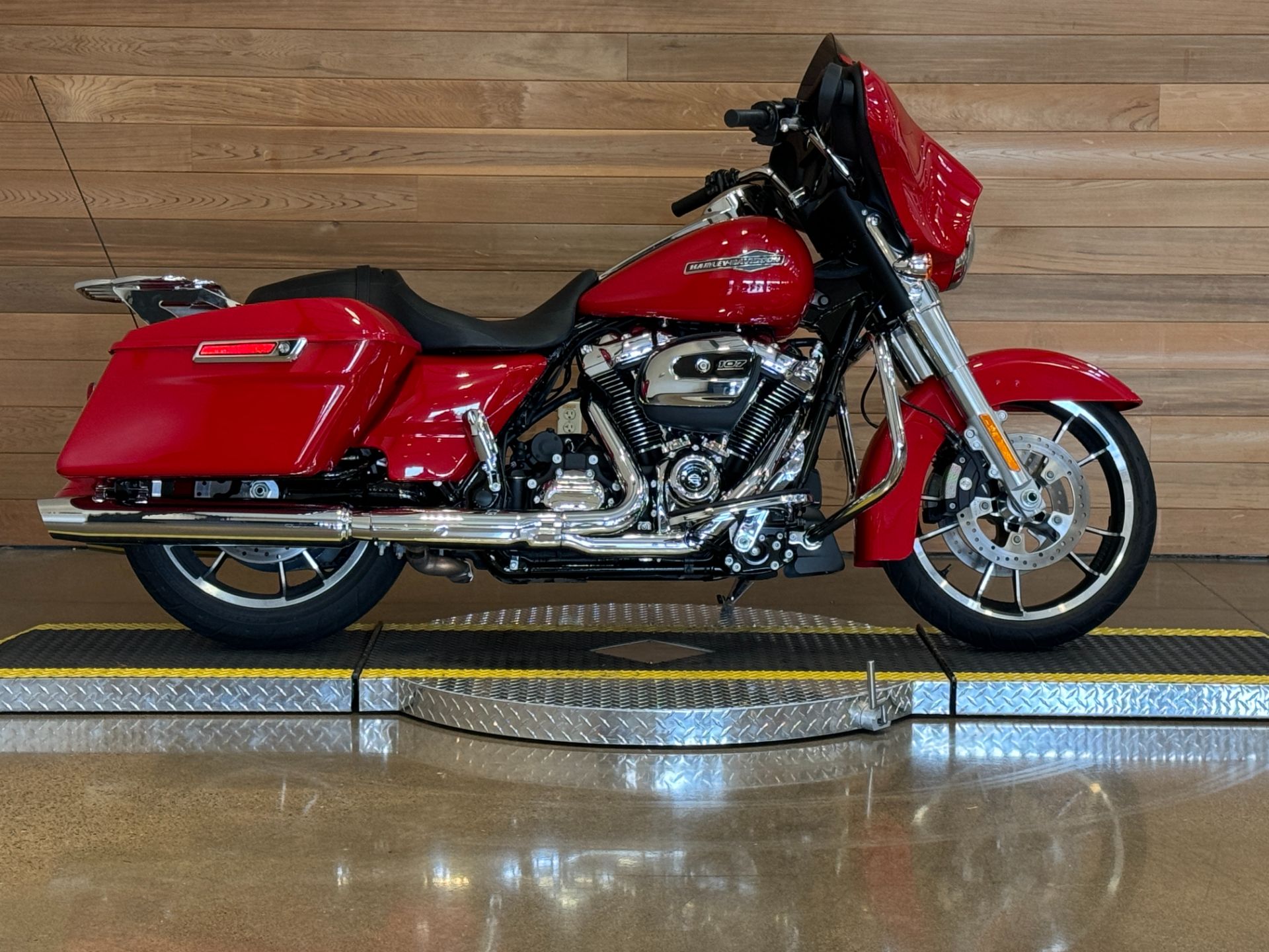 2023 Harley-Davidson Street Glide® in Salem, Oregon - Photo 1