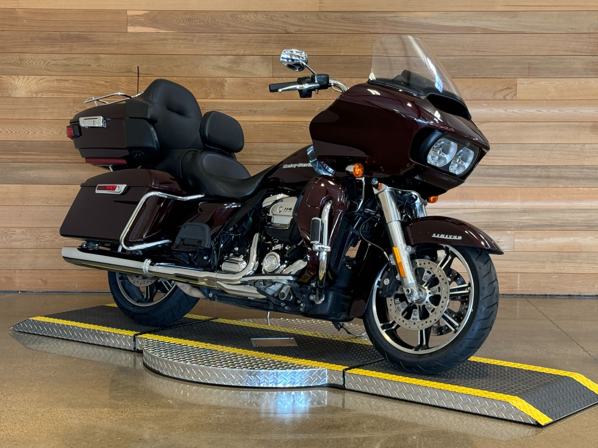 2021 Harley-Davidson Road Glide® Limited in Salem, Oregon - Photo 2