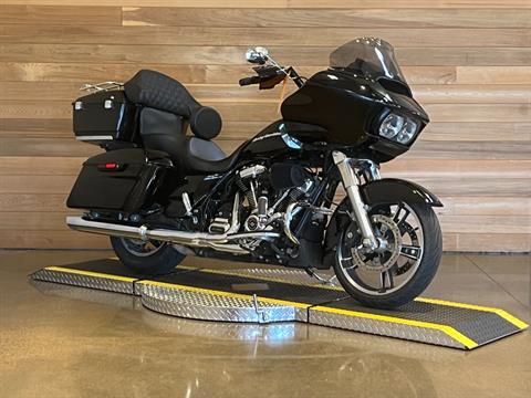 2019 Harley-Davidson Road Glide® in Salem, Oregon - Photo 2