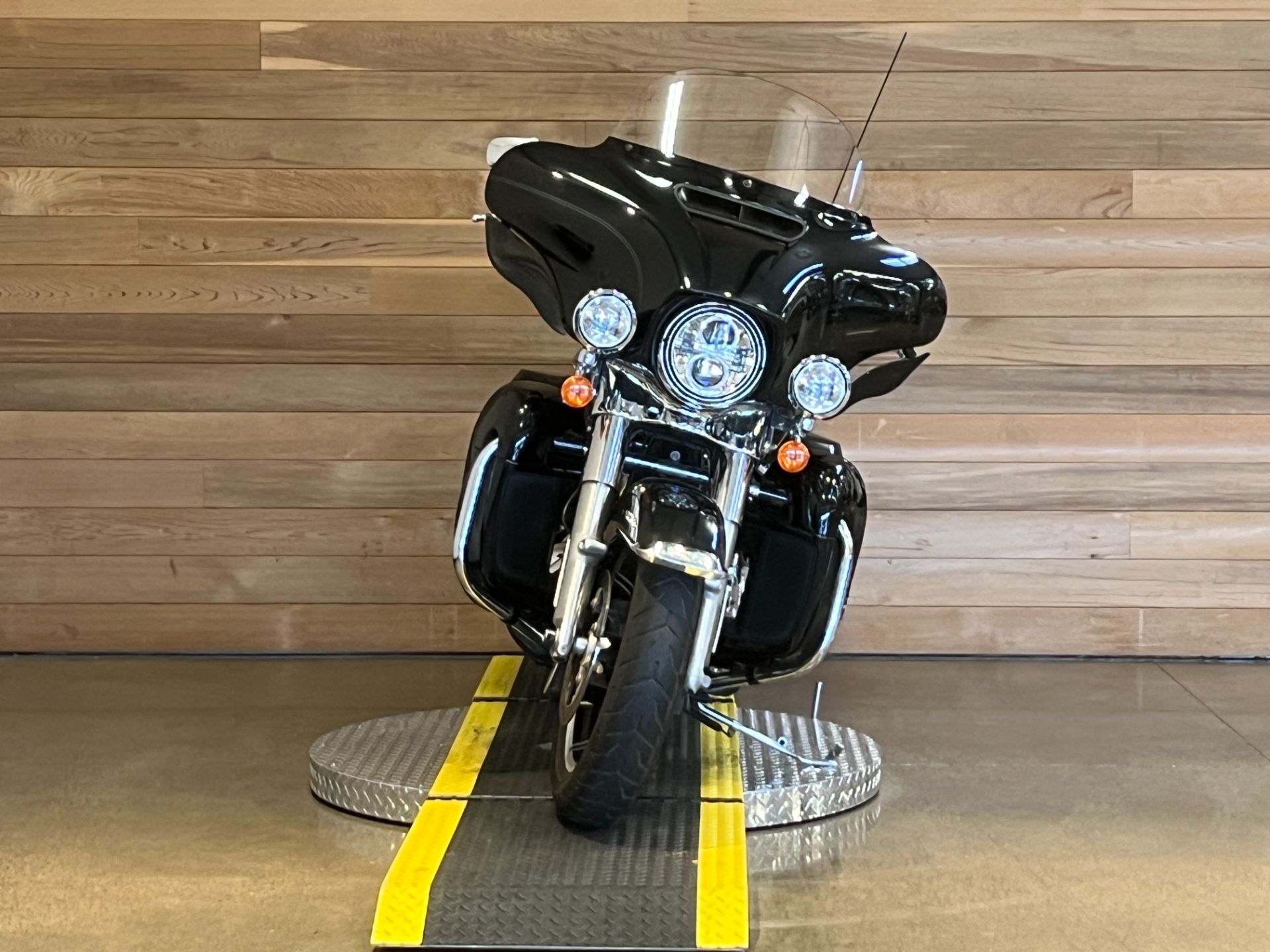 2019 Harley-Davidson Electra Glide® Ultra Classic® in Salem, Oregon - Photo 3