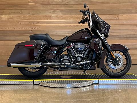 2019 Harley-Davidson CVO™ Street Glide® in Salem, Oregon - Photo 1