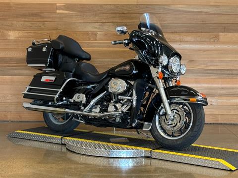 2006 Harley-Davidson Ultra Classic® Electra Glide® in Salem, Oregon - Photo 2