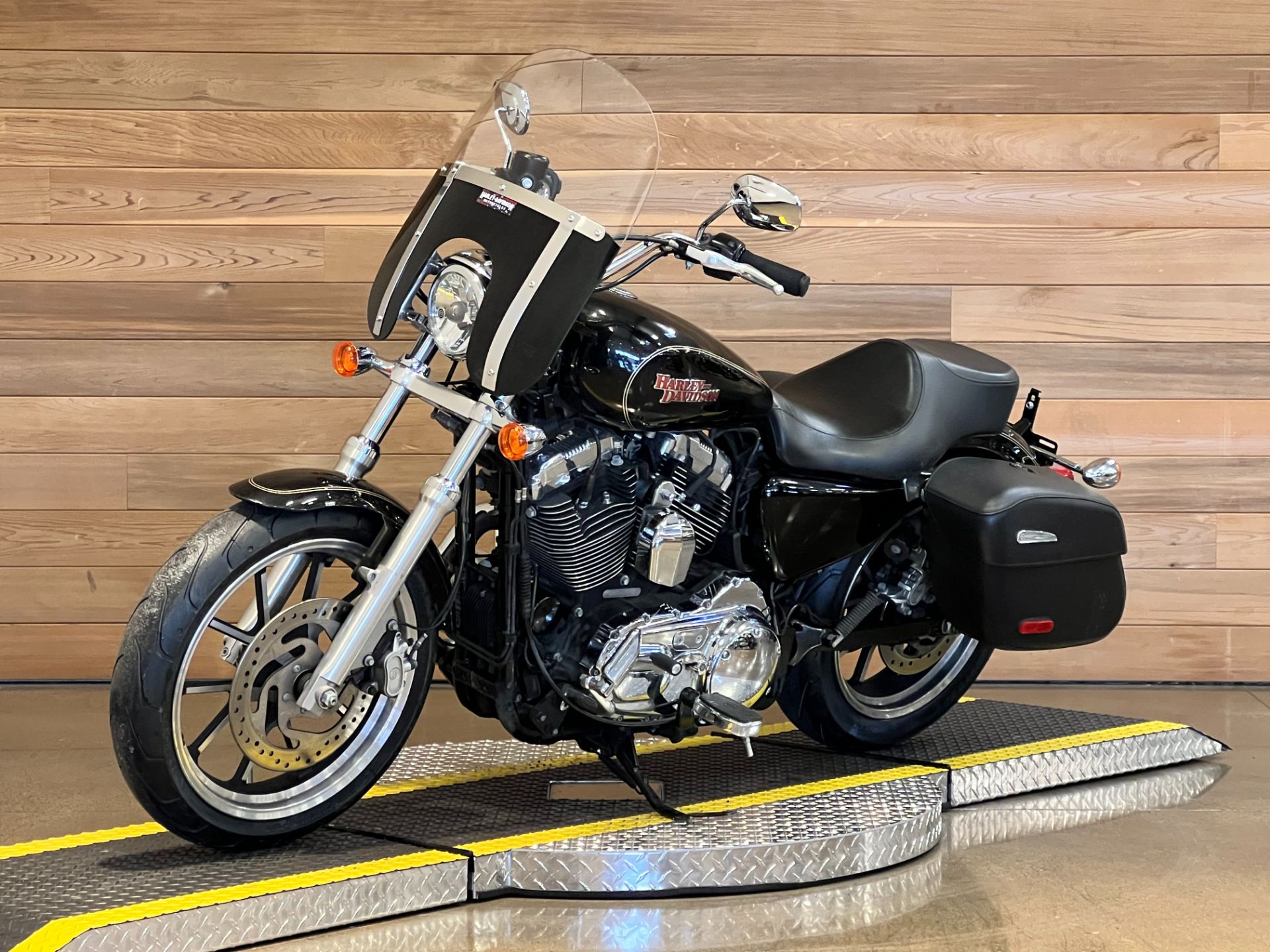 2016 Harley-Davidson SuperLow® 1200T in Salem, Oregon - Photo 4