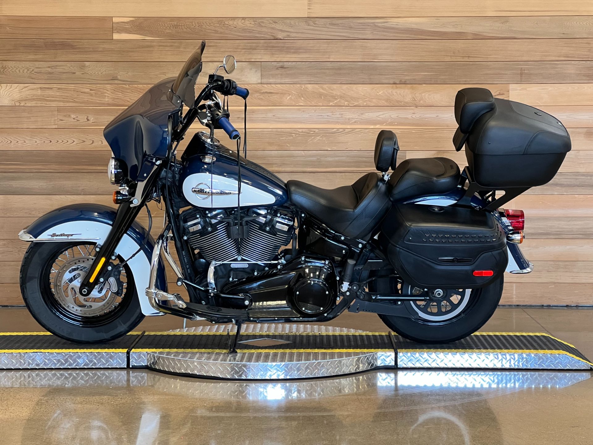 2019 Harley-Davidson Heritage Classic 107 in Salem, Oregon - Photo 5