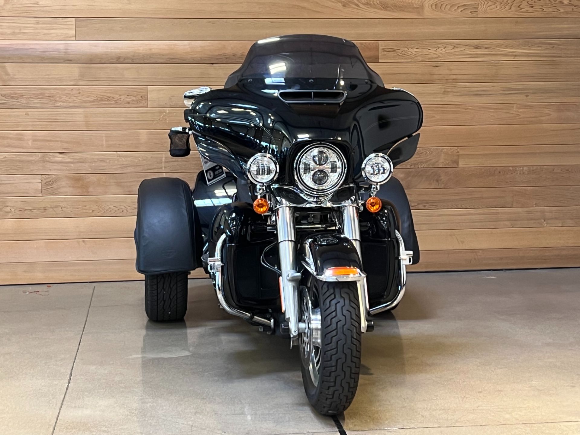 2018 Harley-Davidson Tri Glide® Ultra in Salem, Oregon - Photo 3