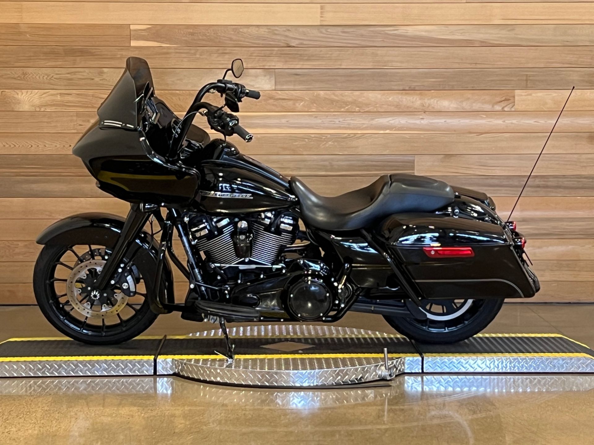 2018 Harley-Davidson Road Glide® Special in Salem, Oregon - Photo 5