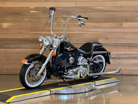 2017 Harley-Davidson Heritage Softail® Classic in Salem, Oregon - Photo 4