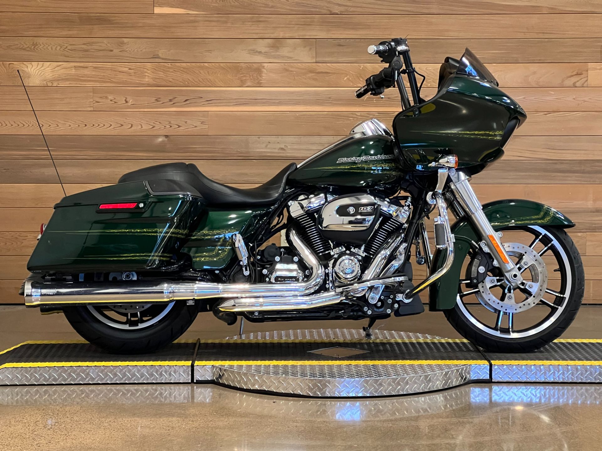 2019 Harley-Davidson Road Glide® in Salem, Oregon - Photo 1