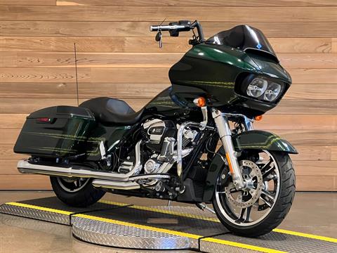 2019 Harley-Davidson Road Glide® in Salem, Oregon - Photo 2