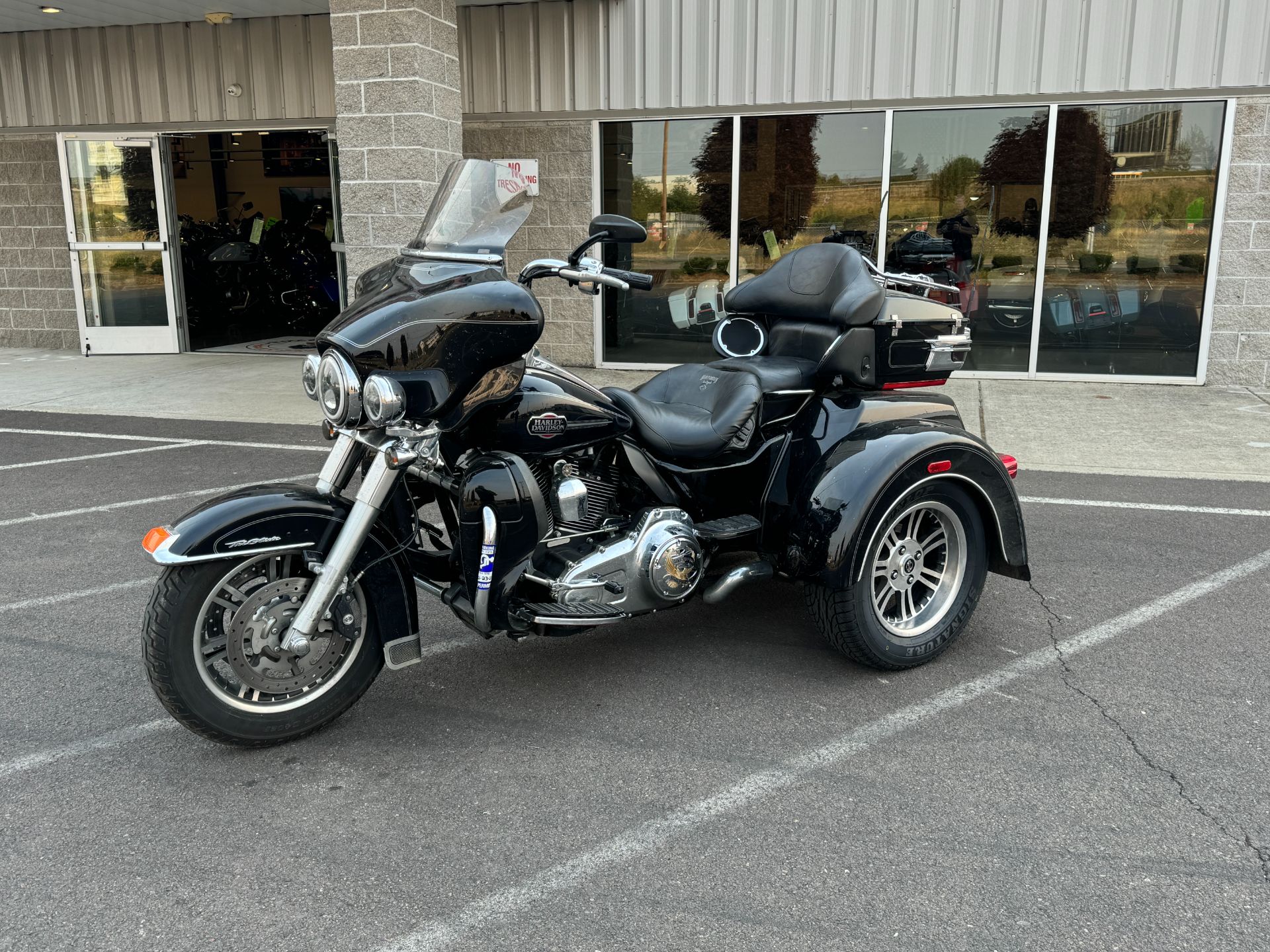 2012 Harley-Davidson Tri Glide® Ultra Classic® in Salem, Oregon - Photo 4