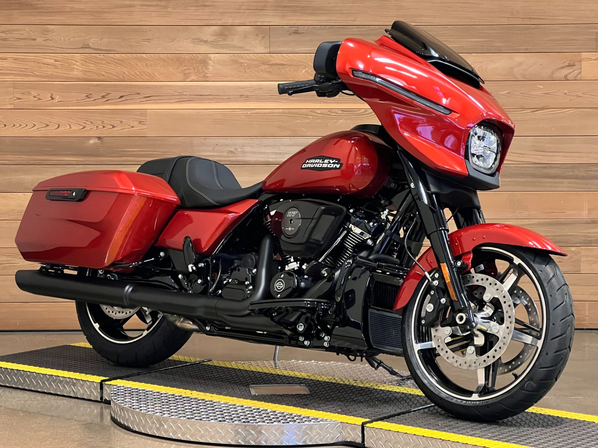 2024 Harley-Davidson Street Glide® in Salem, Oregon - Photo 2