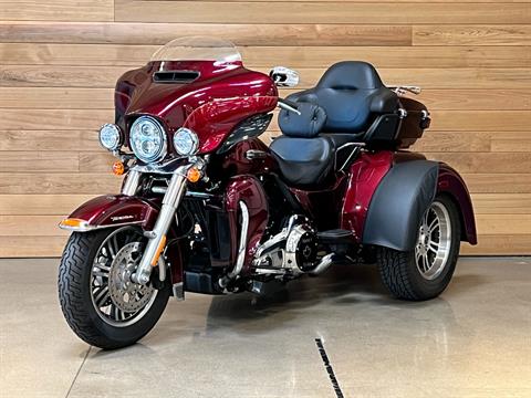 2016 Harley-Davidson Tri Glide® Ultra in Salem, Oregon - Photo 4
