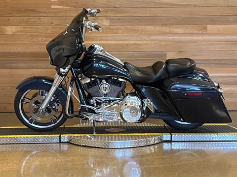 2016 Harley-Davidson Street Glide® Special in Salem, Oregon - Photo 5
