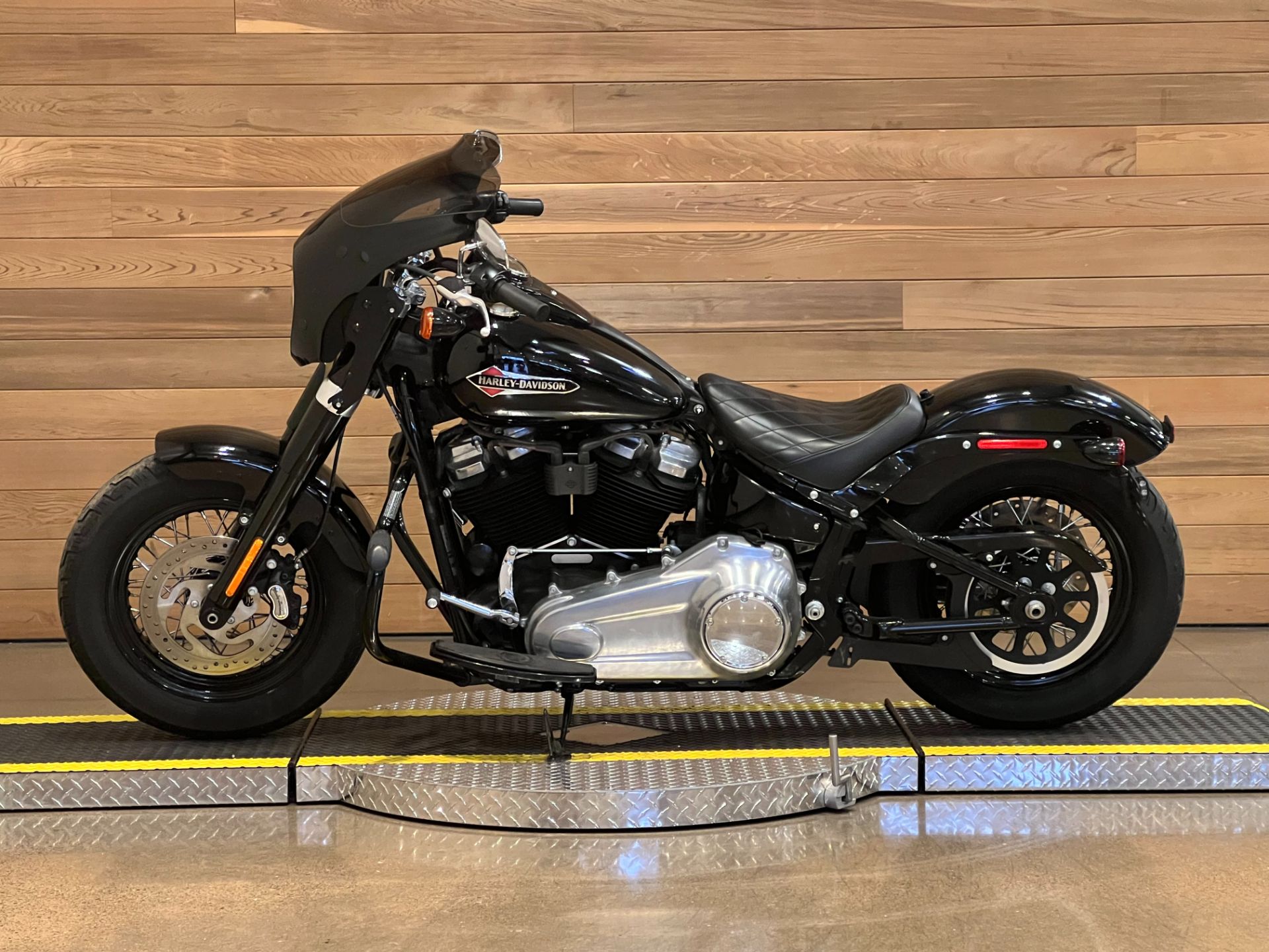 2019 Harley-Davidson Softail Slim® in Salem, Oregon - Photo 5
