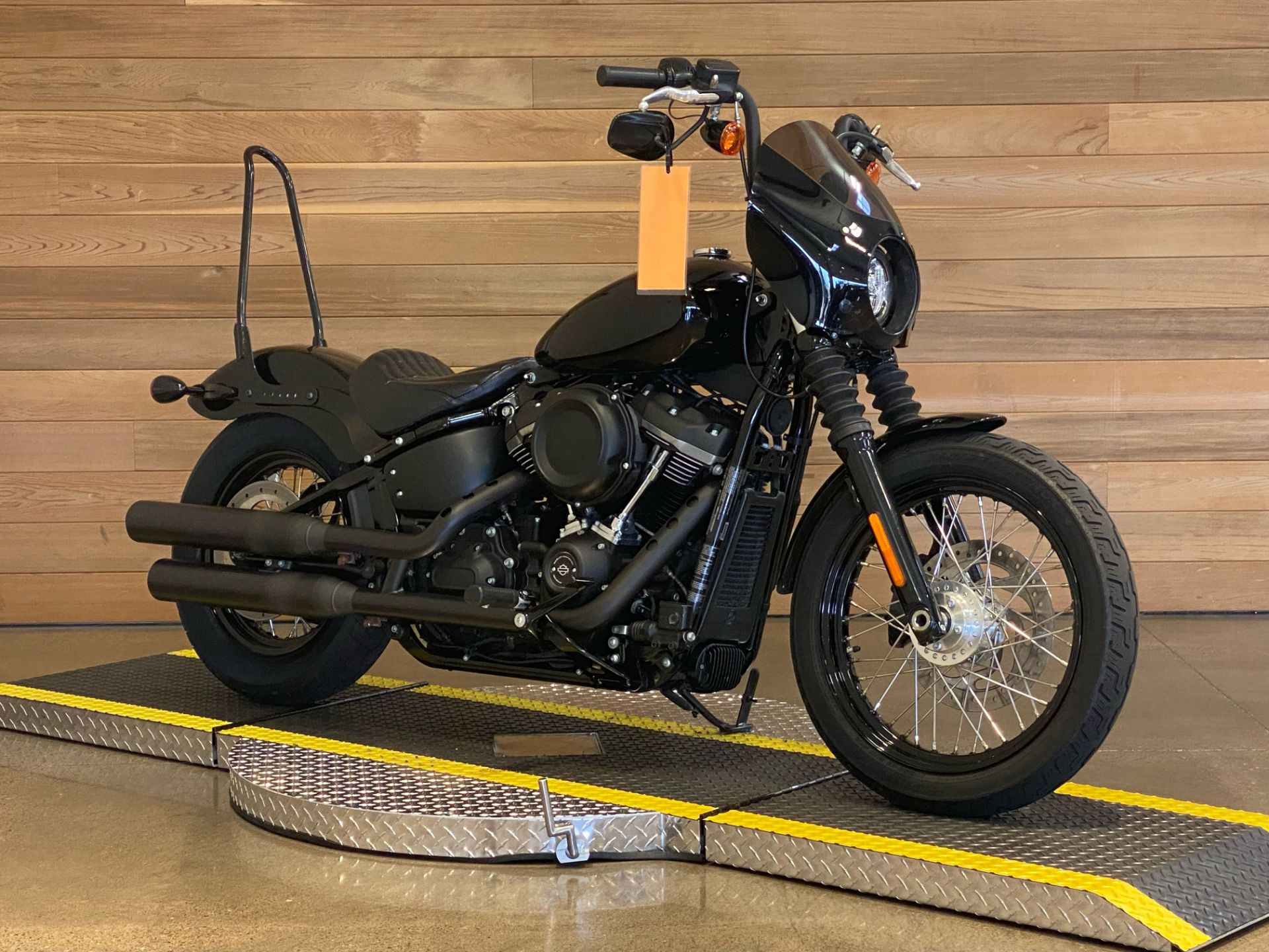 2018 Harley-Davidson Street Bob® 107 in Salem, Oregon - Photo 2