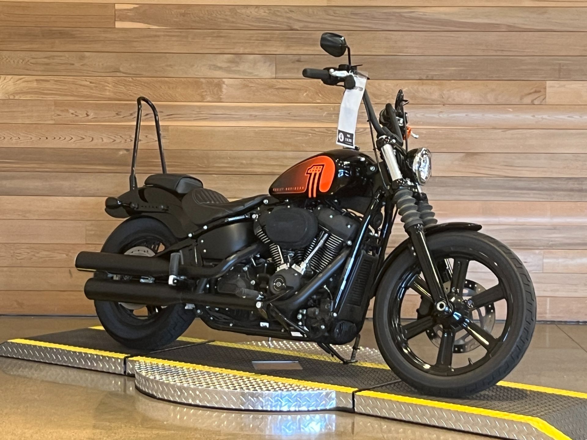 2022 Harley-Davidson Street Bob® 114 in Salem, Oregon - Photo 2