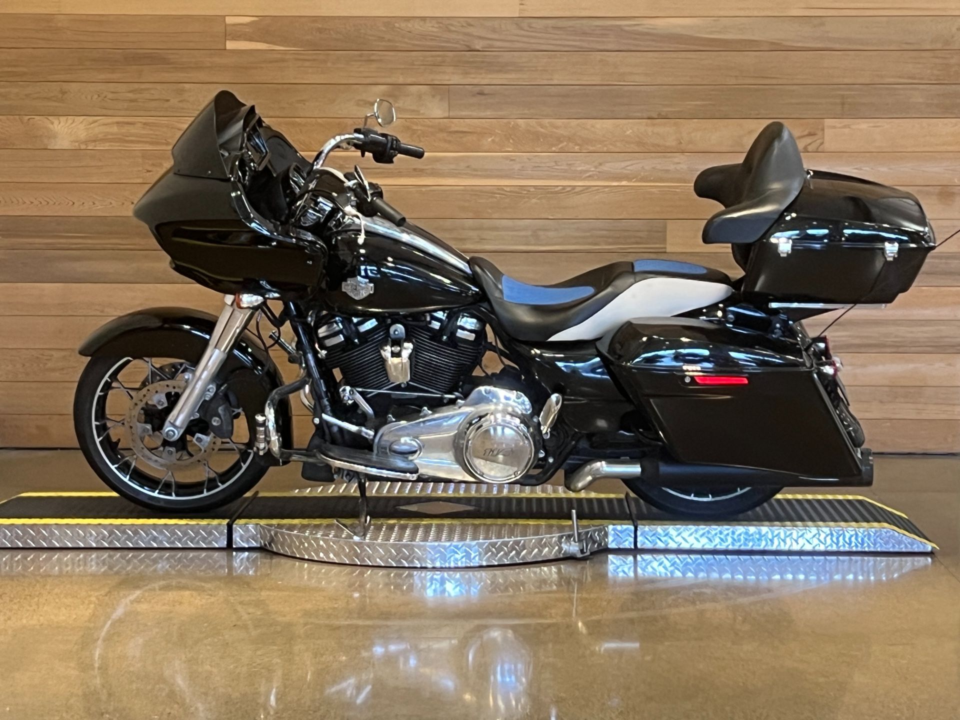 2021 Harley-Davidson Road Glide® Special in Salem, Oregon - Photo 5