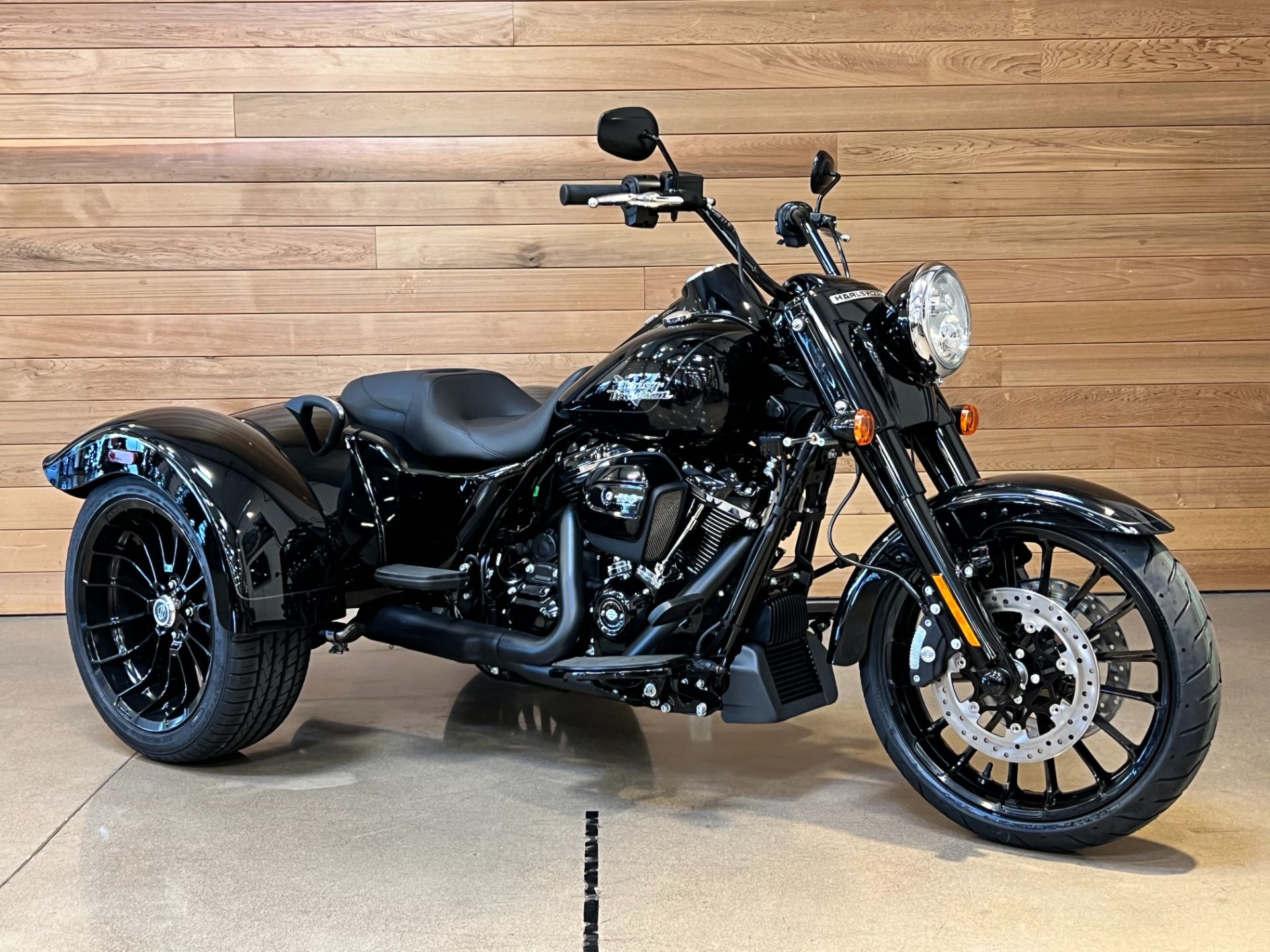2023 Harley-Davidson Freewheeler® in Salem, Oregon - Photo 2