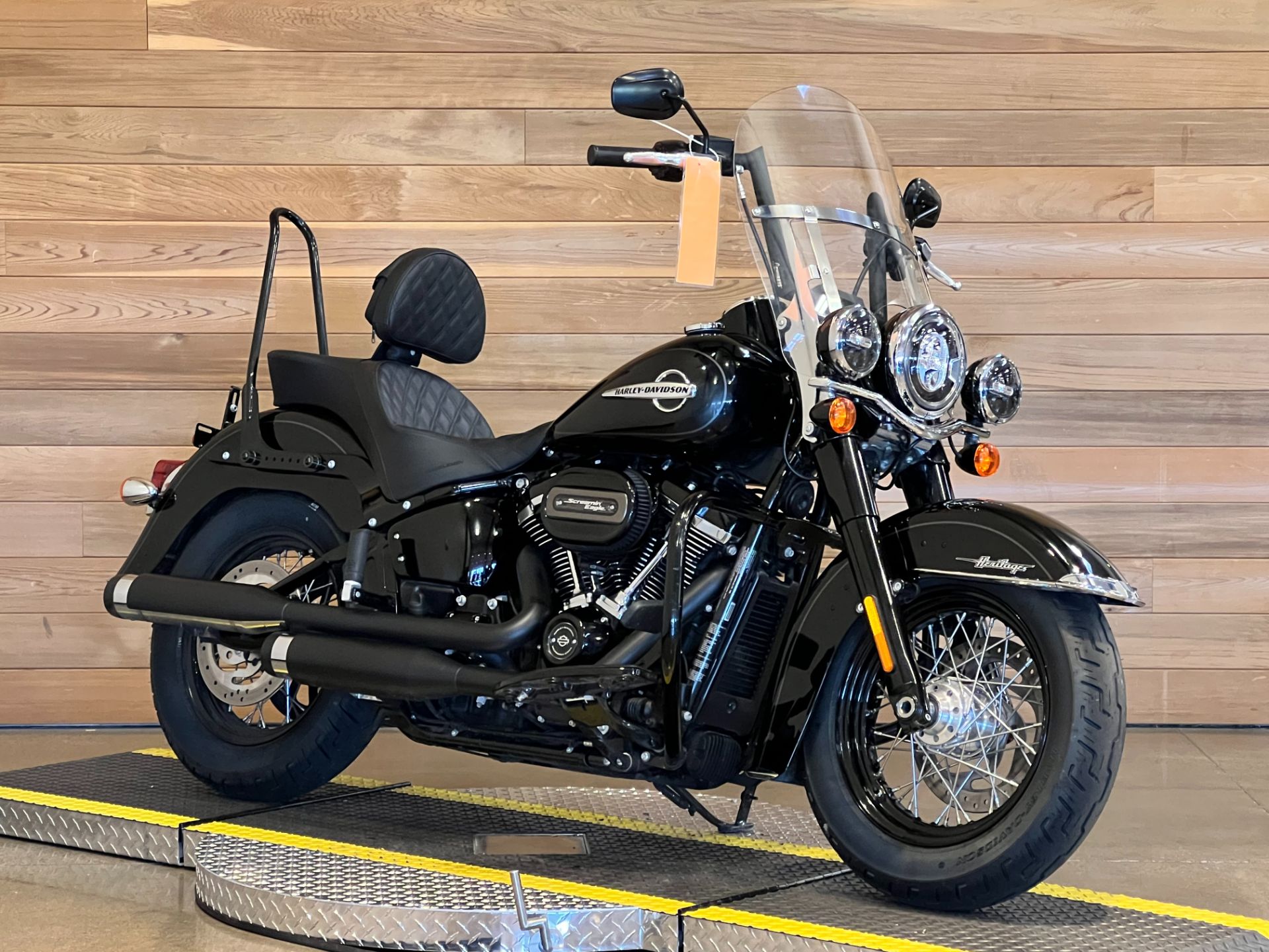 2018 Harley-Davidson Heritage Classic in Salem, Oregon - Photo 2