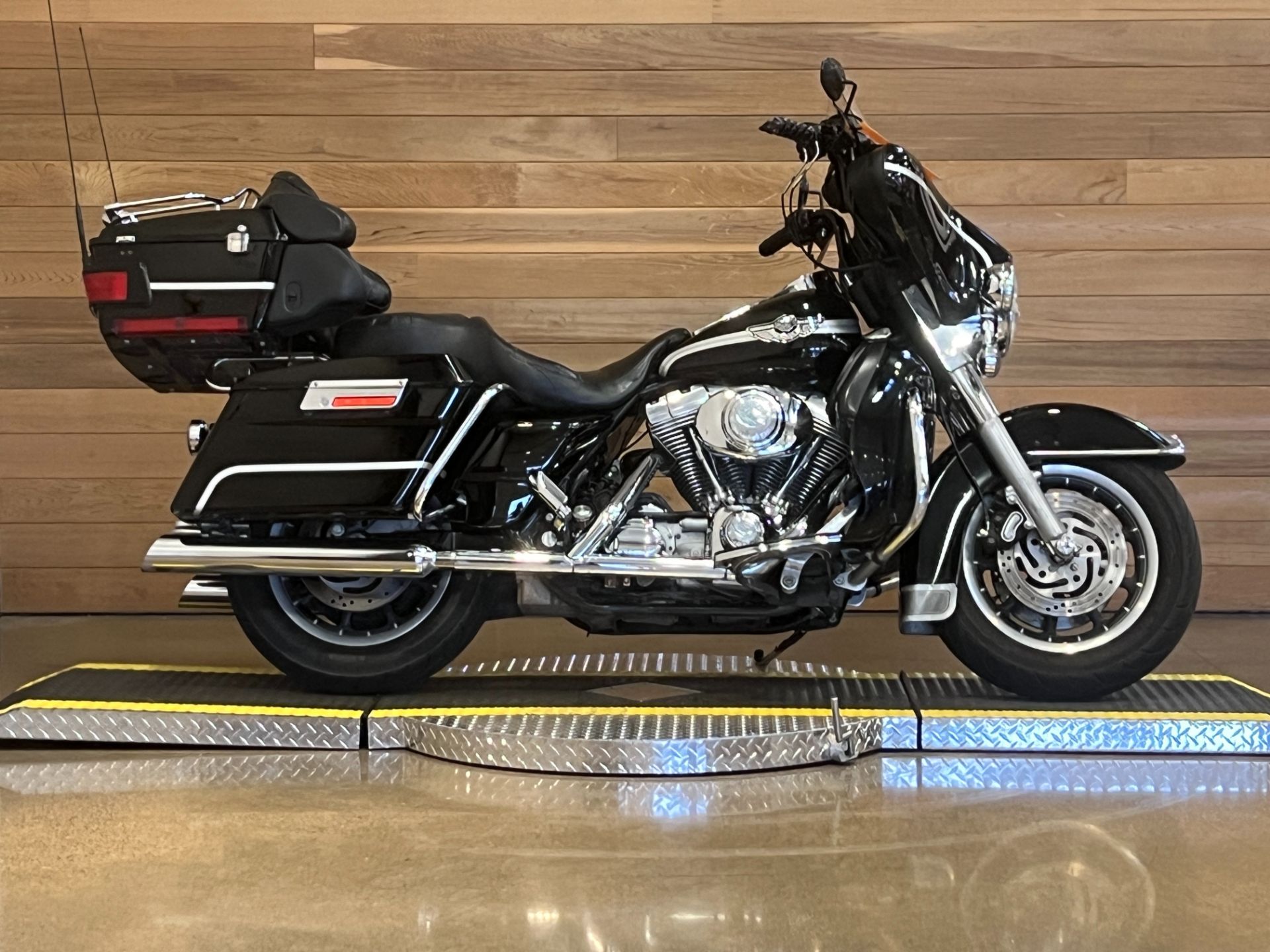 Used 2003 Harley-Davidson FLHT/FLHTI Electra Glide® Standard, Salem OR ...