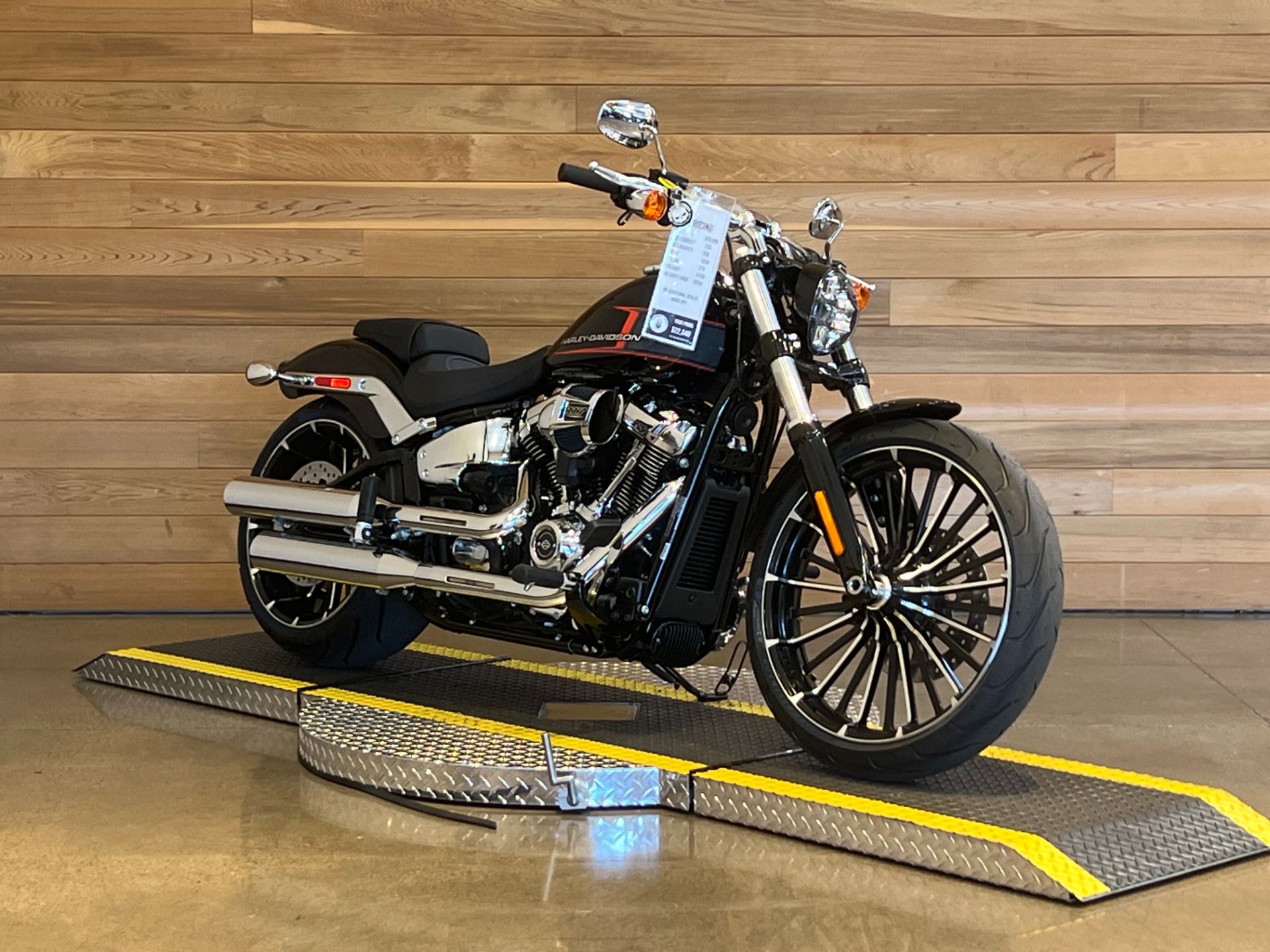 2024 Harley-Davidson Breakout® in Salem, Oregon - Photo 2